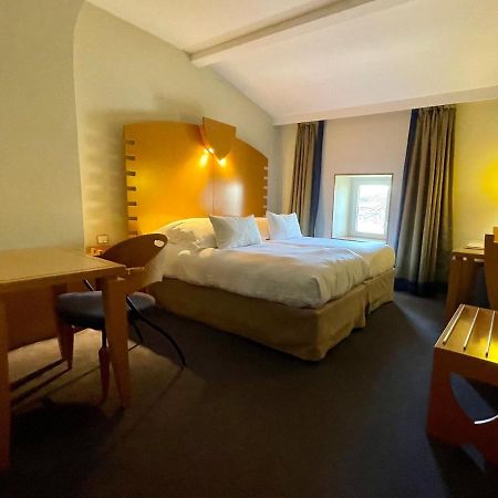 Hotel Au Logis Des Remparts แซงต์เตมีลียง ภายนอก รูปภาพ
