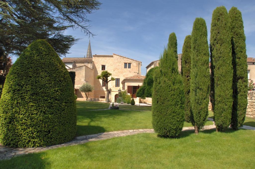 Hotel Au Logis Des Remparts แซงต์เตมีลียง ภายนอก รูปภาพ