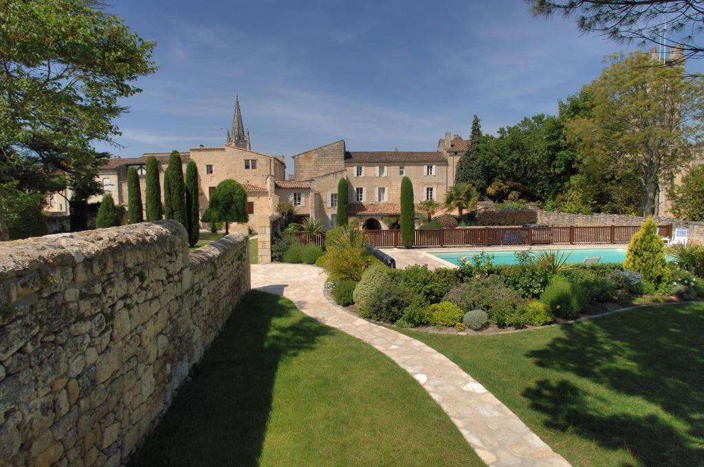 Hotel Au Logis Des Remparts แซงต์เตมีลียง ภายนอก รูปภาพ