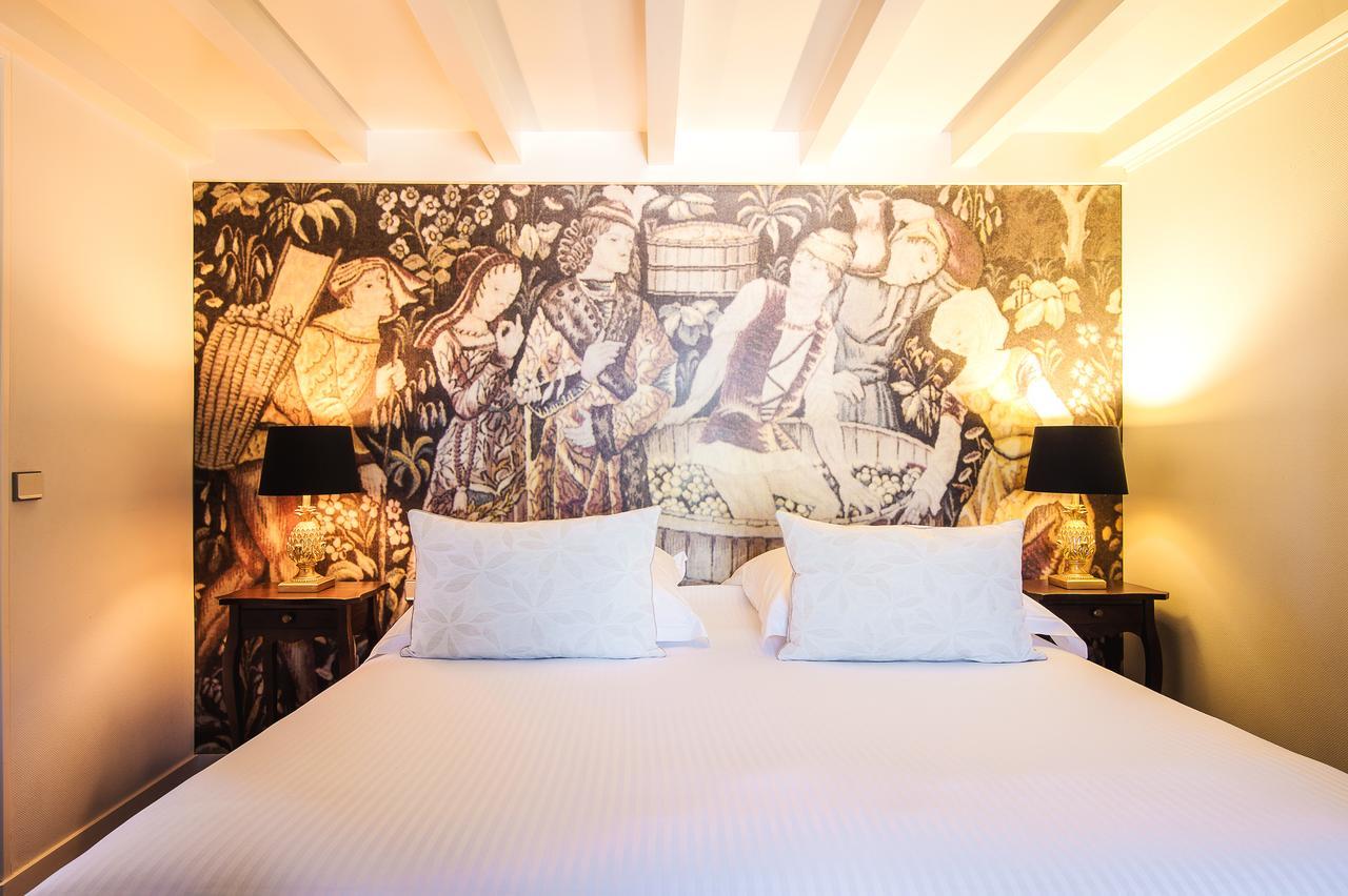 Hotel Au Logis Des Remparts แซงต์เตมีลียง ภายนอก รูปภาพ